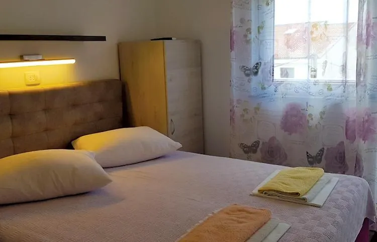 Apartman Apartmani Kurjakovic - Punat